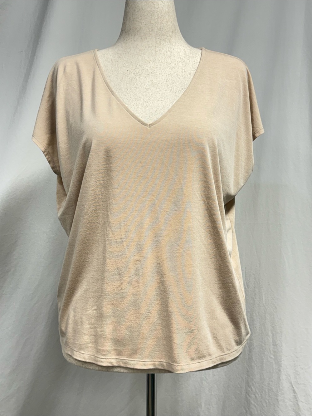 Ann Taylor Factory Beige V-Neck Short Sleeve Tee